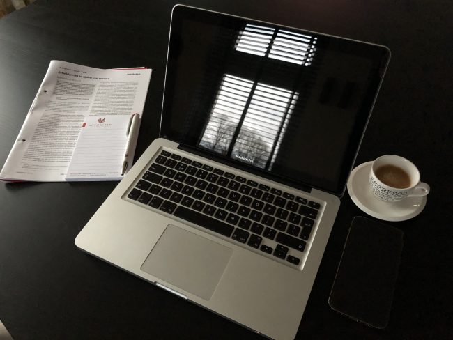 8D34F176-C867-4212-9740-D8ABD5BDFACF